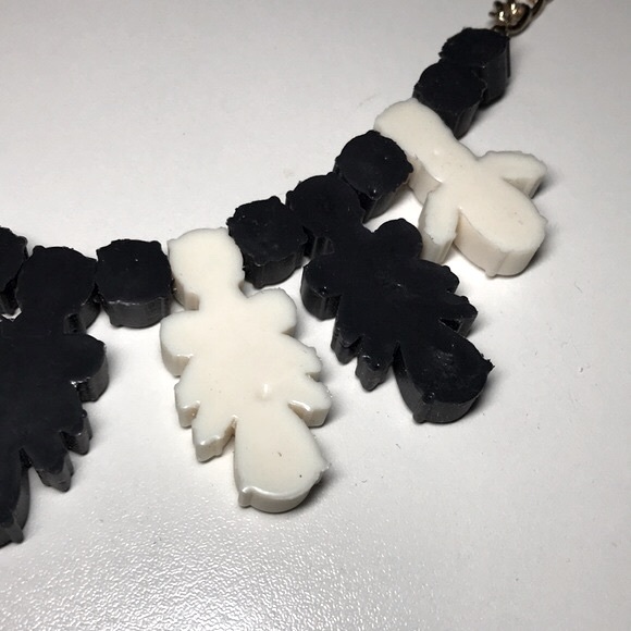 BLACK & WHITE RUBBER STONES Chain Neckace - Picture 8 of 9